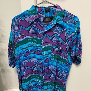 Vintage/Retro Short-Sleeved Button Down Top